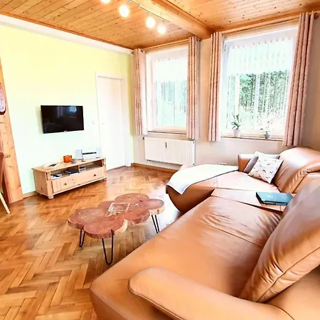 Thuringer Waldbaude * Tambach-Dietharz